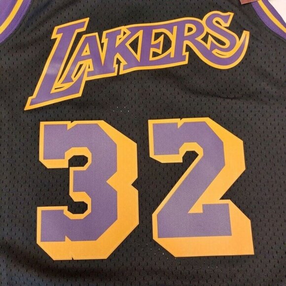 Mitchell & Ness Size L Los Angeles Lakers 1984-85 Magic Johnson Swingman Jersey - Picture 3 of 8